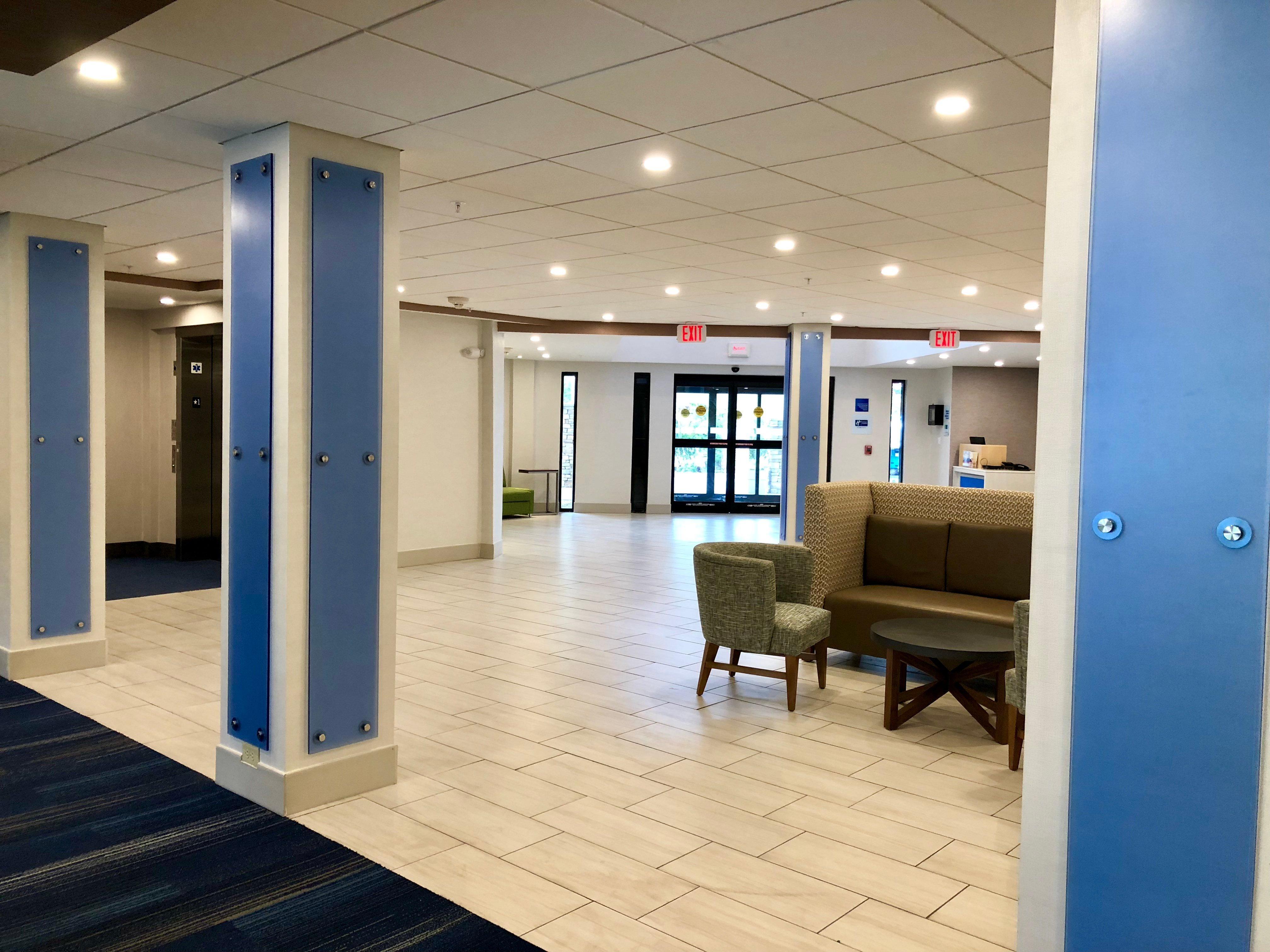 Holiday Inn Express Great Barrington By Ihg Екстериор снимка