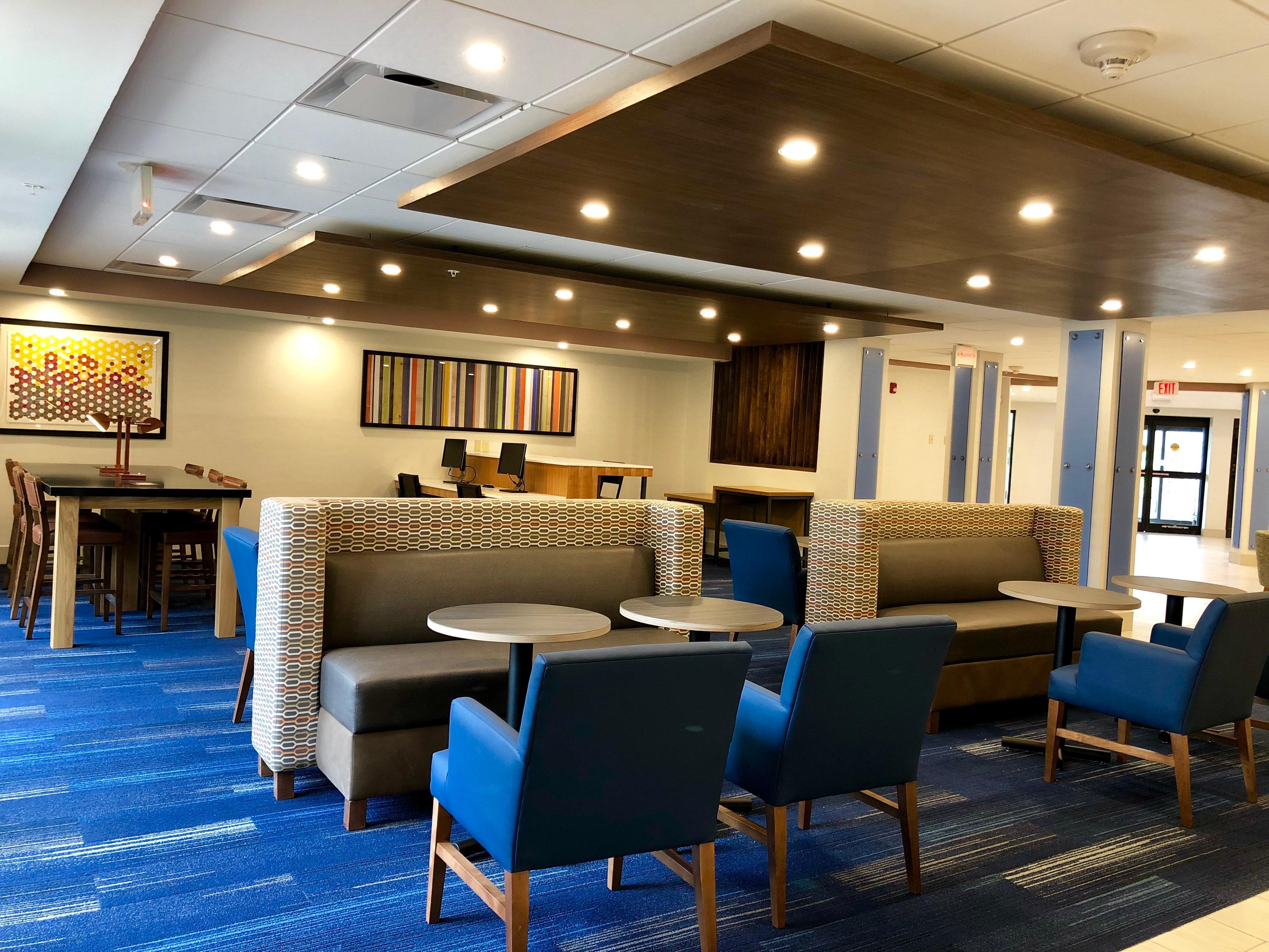 Holiday Inn Express Great Barrington By Ihg Екстериор снимка