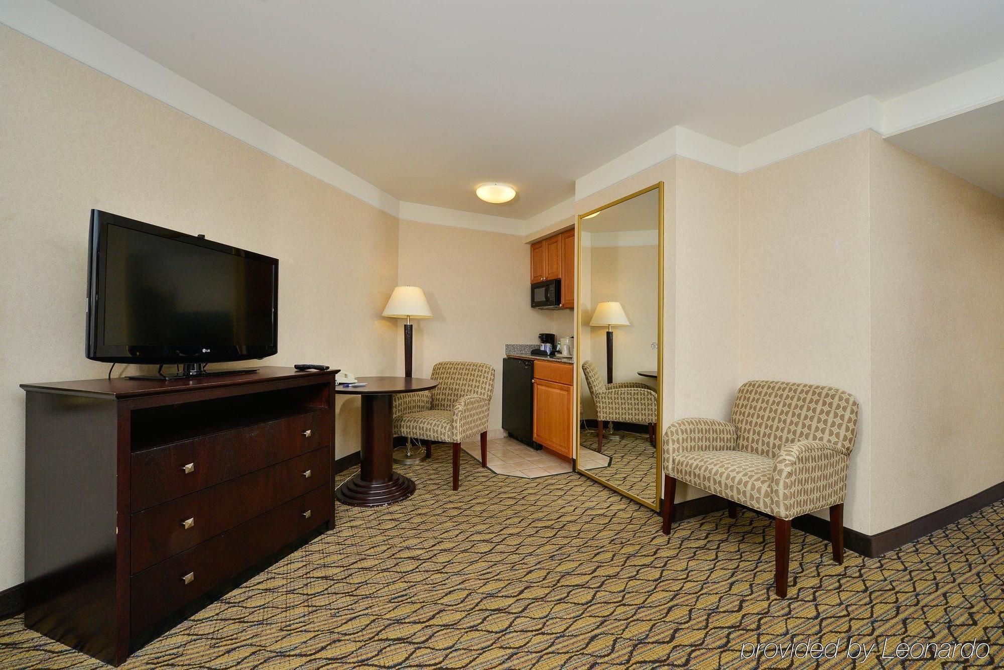Holiday Inn Express Great Barrington By Ihg Екстериор снимка