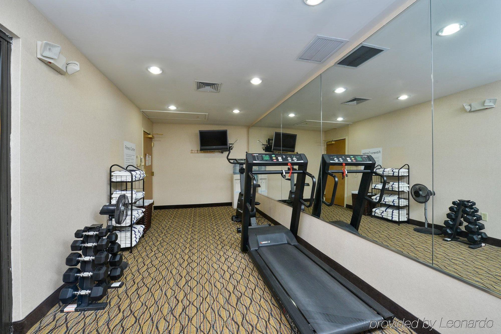 Holiday Inn Express Great Barrington By Ihg Екстериор снимка